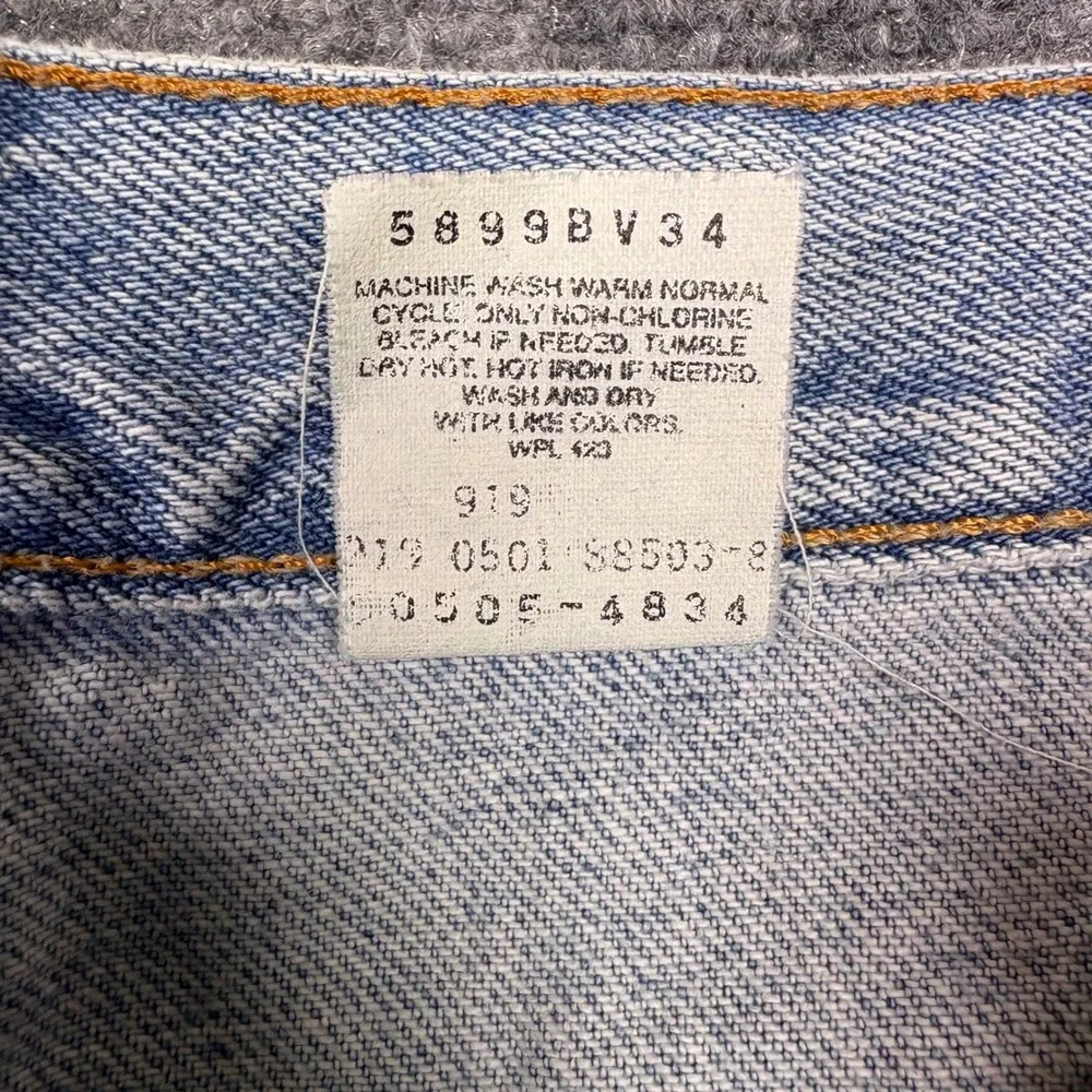 Levis wash 17 pants